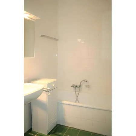 Bretoenselaan 5 *