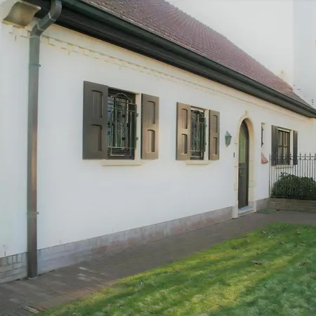 Bretoenselaan 5 * De Haan