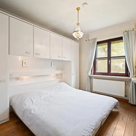 Bretoenselaan 5 *